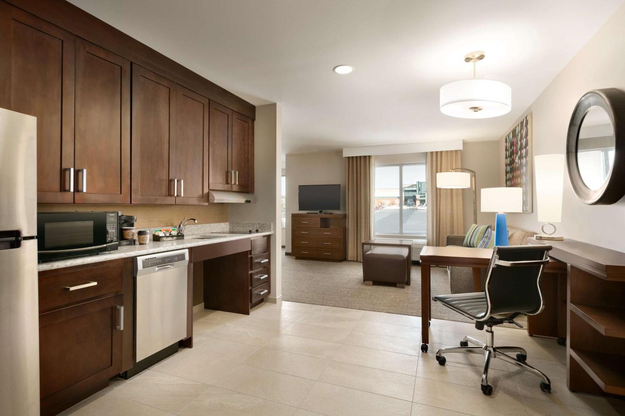 Homewood Suites By Hilton Hartford Manchester Exterior photo